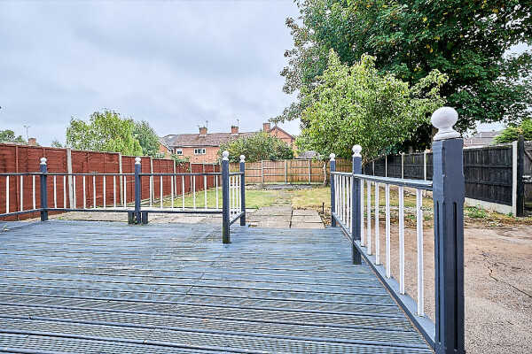 15 Selbourne Road 13